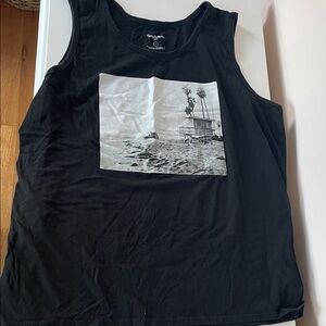 Goodfellow & Co Black Tank with Beach Scene